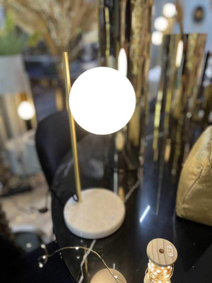 Lampe boule base marbre Le Touquet-Paris-Plage